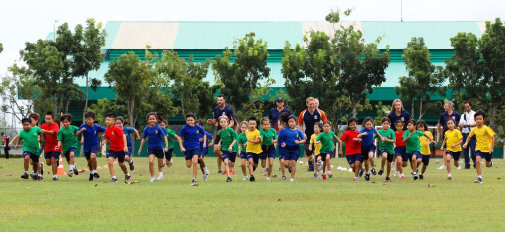 Primary cross country runners