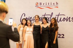 11 6 22 Year 11 Dinner IMG 6169