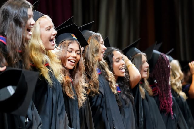 18 5 24 IB Graduation day 280